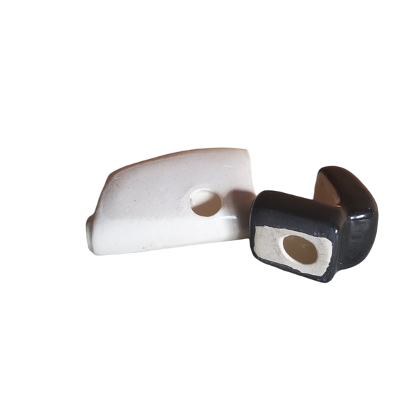 Vintage Arcadia Marriage salt and pepper shakers - Picture 4 of 4